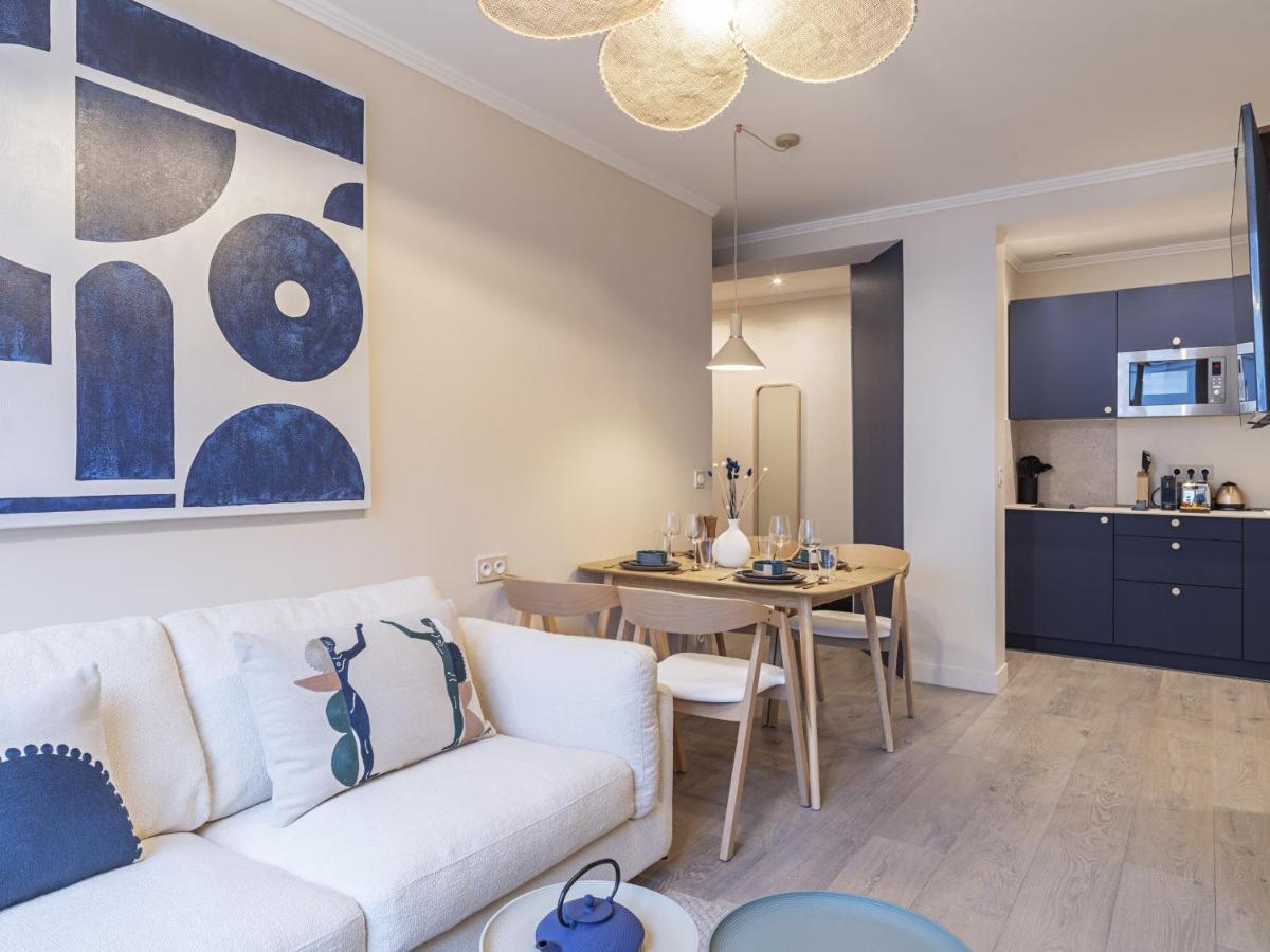 The Blue Suite On Champs Elysees Avenue Paris Luaran gambar