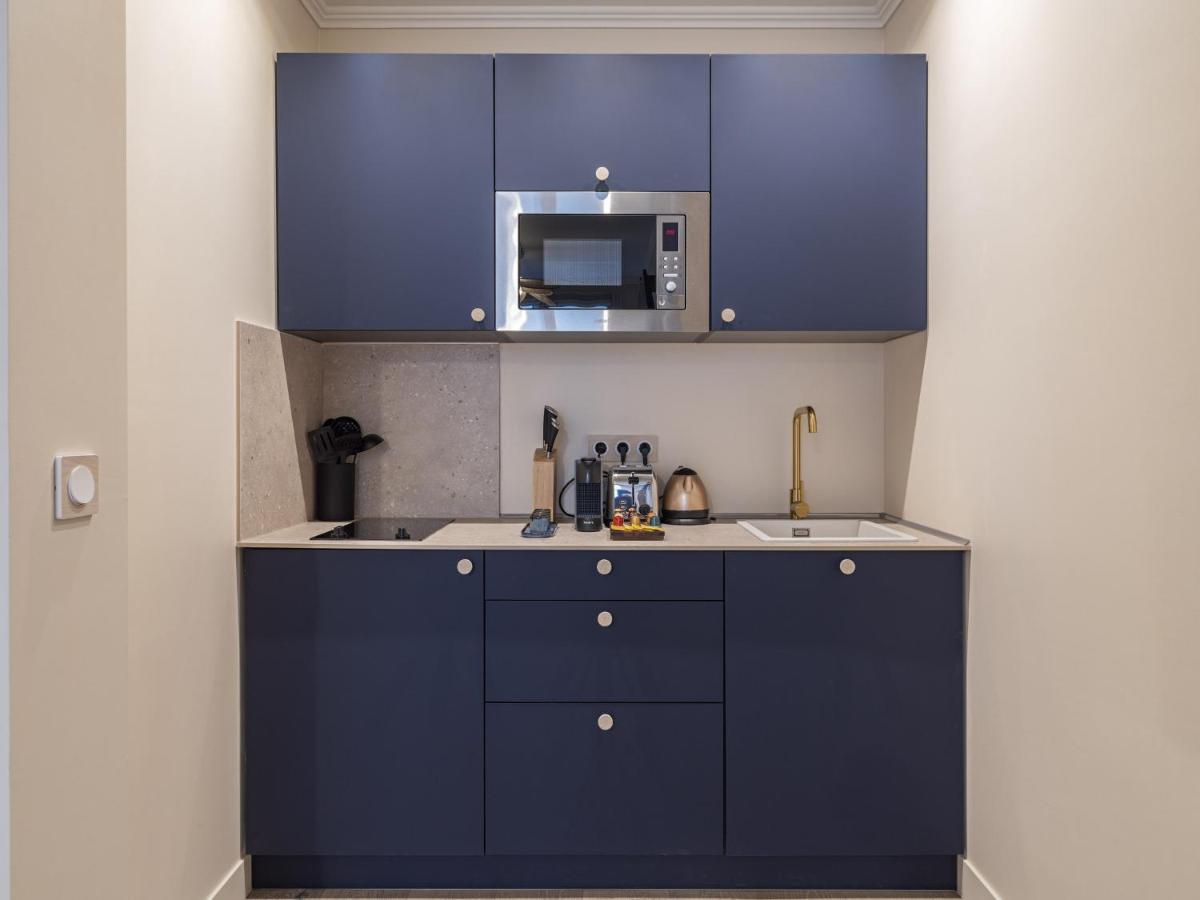 The Blue Suite On Champs Elysees Avenue Paris Luaran gambar