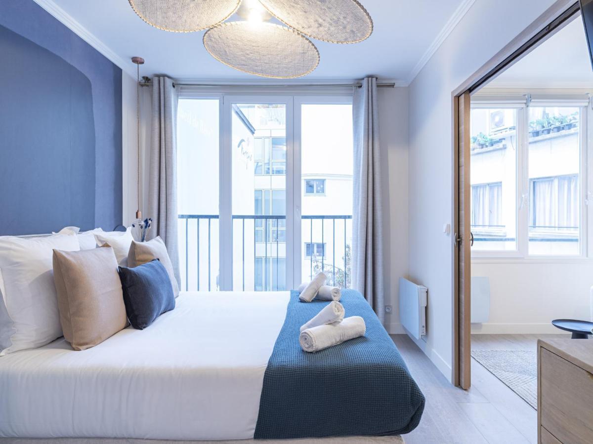The Blue Suite On Champs Elysees Avenue Paris Luaran gambar