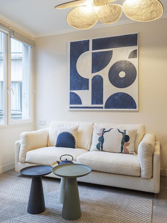 The Blue Suite On Champs Elysees Avenue Paris Luaran gambar