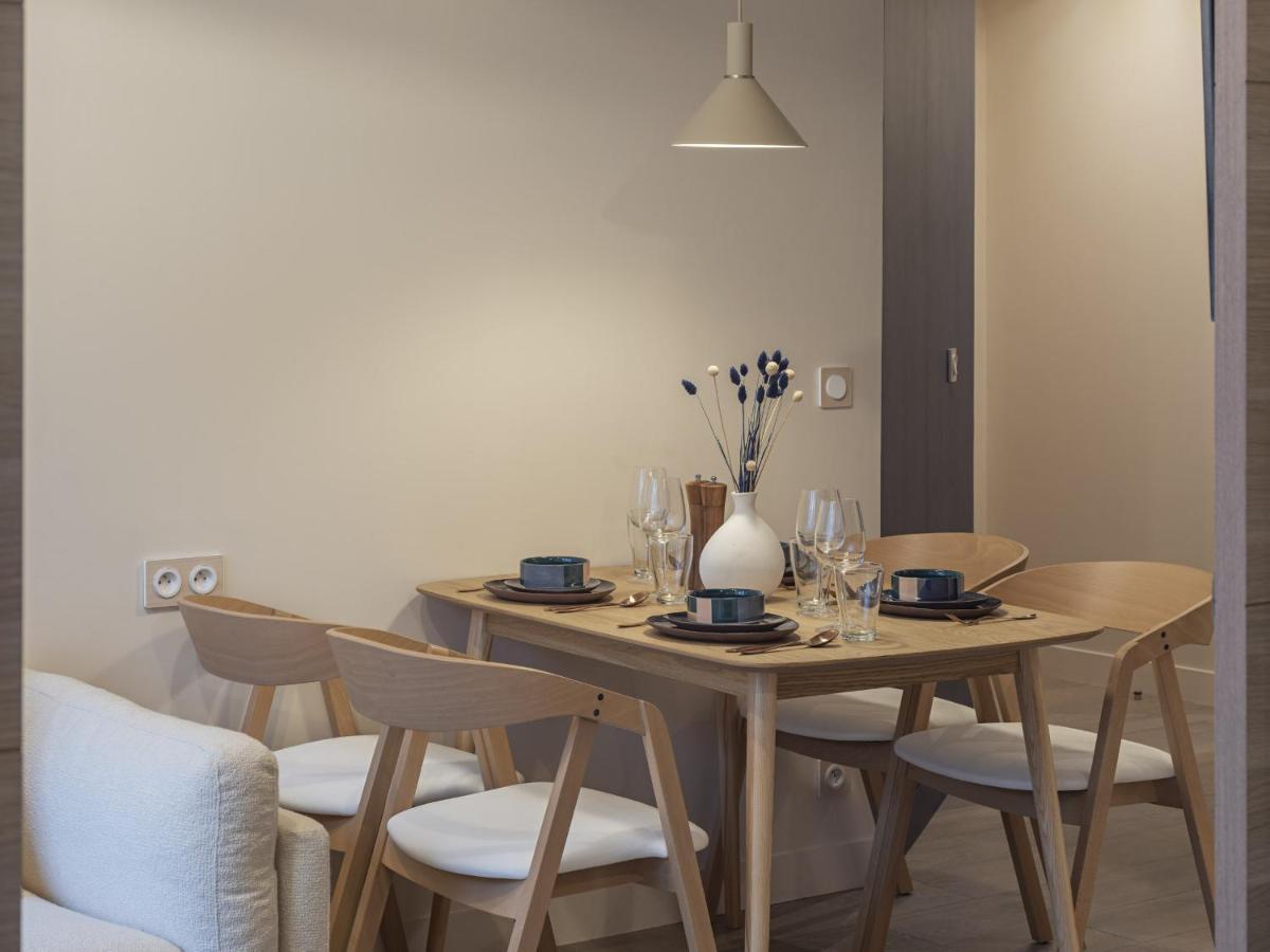The Blue Suite On Champs Elysees Avenue Paris Luaran gambar