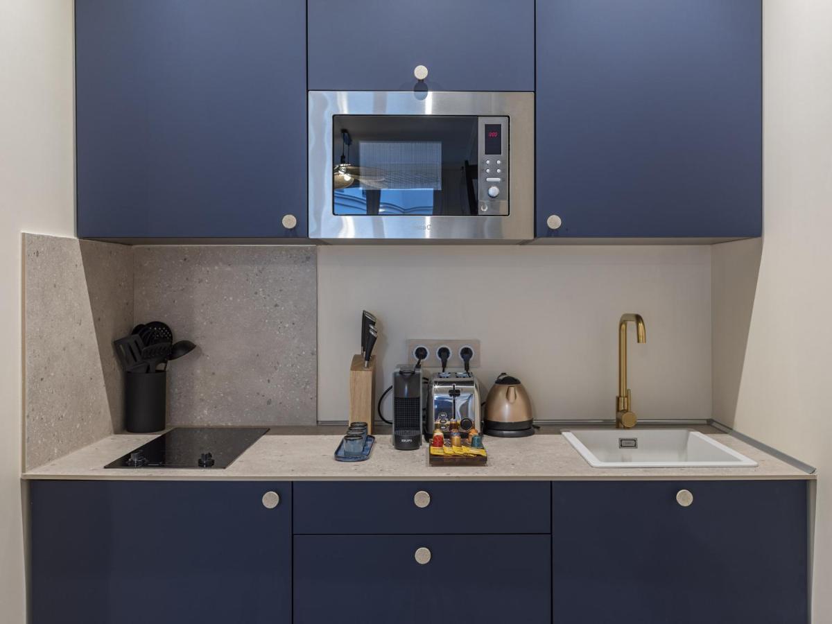 The Blue Suite On Champs Elysees Avenue Paris Luaran gambar